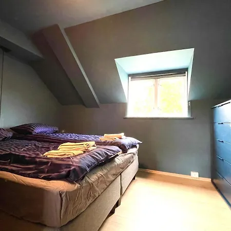 Roost Cozy Near Solsiden, Free Parking ! Lägenhet *